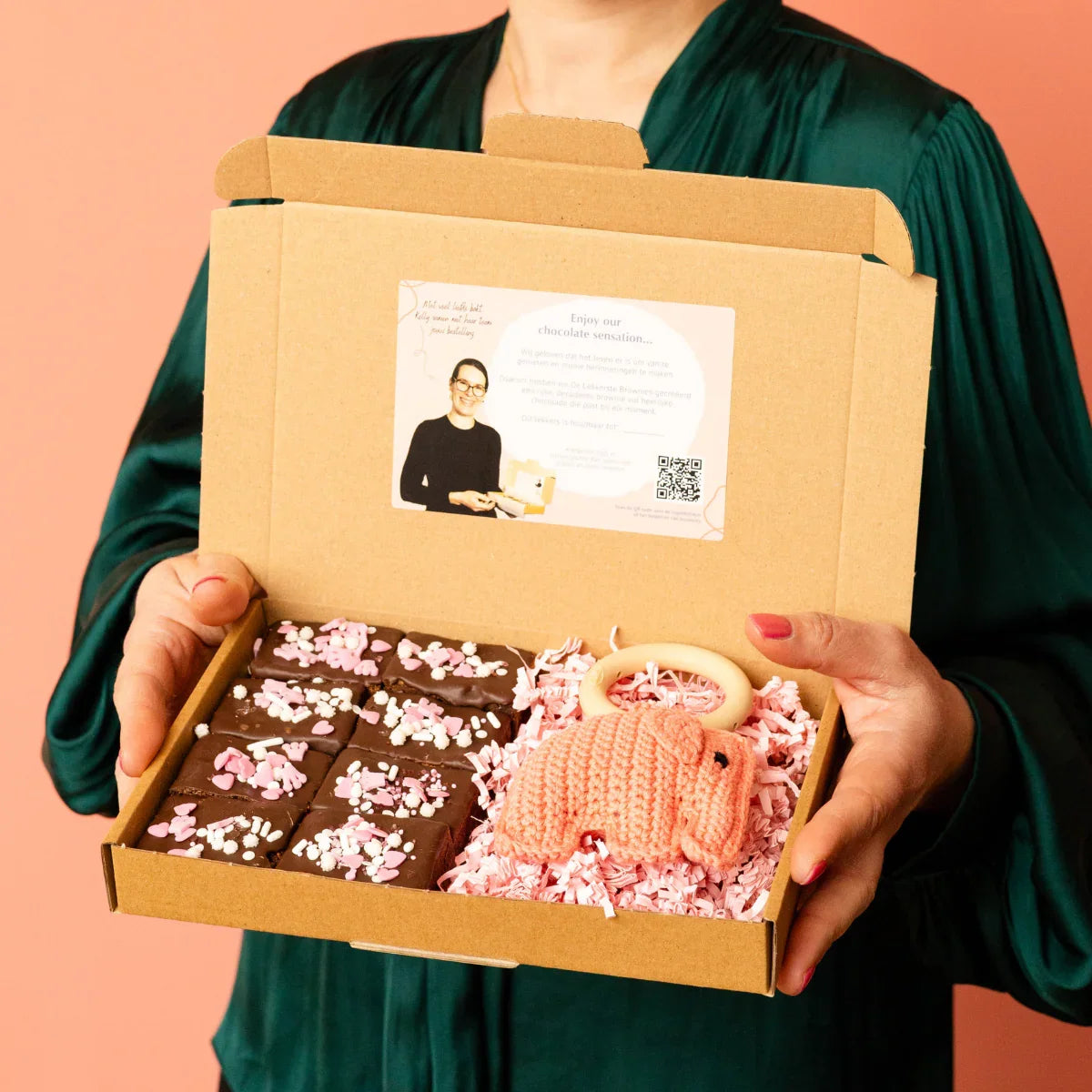 Kraamcadeau | Brownies + rammelaar