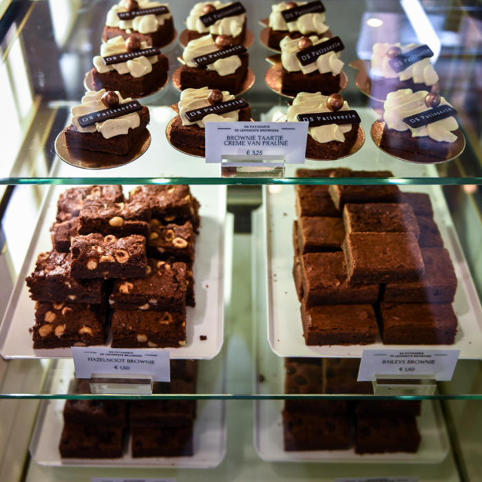 Brownies in de vitrine